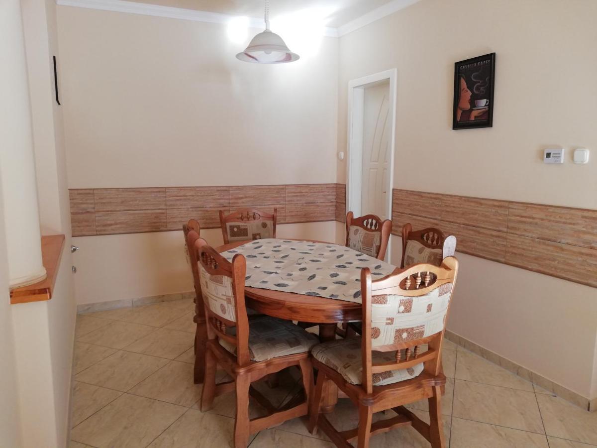 Imola Es Andrea Apartmanhaz Hajdúszoboszló Exterior foto