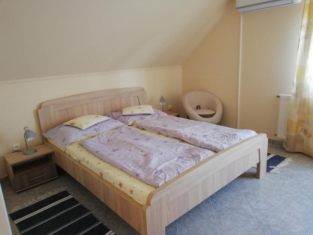 Imola Es Andrea Apartmanhaz Hajdúszoboszló Exterior foto