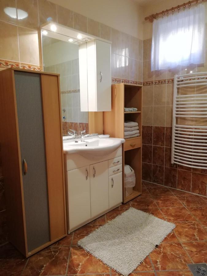 Imola Es Andrea Apartmanhaz Hajdúszoboszló Exterior foto