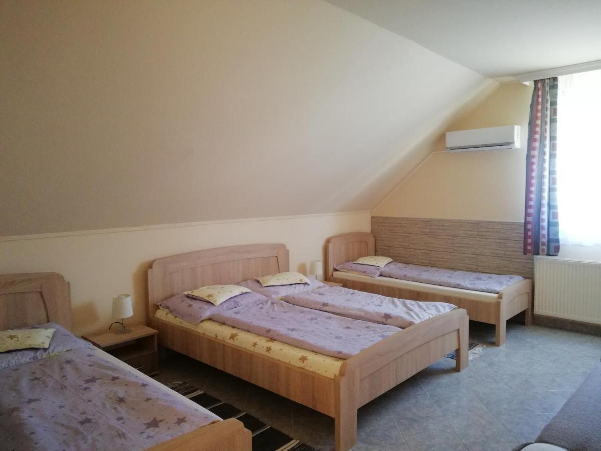 Imola Es Andrea Apartmanhaz Hajdúszoboszló Exterior foto