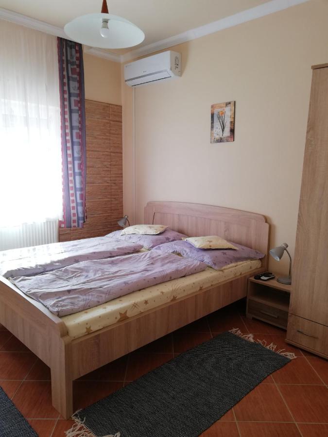 Imola Es Andrea Apartmanhaz Hajdúszoboszló Exterior foto