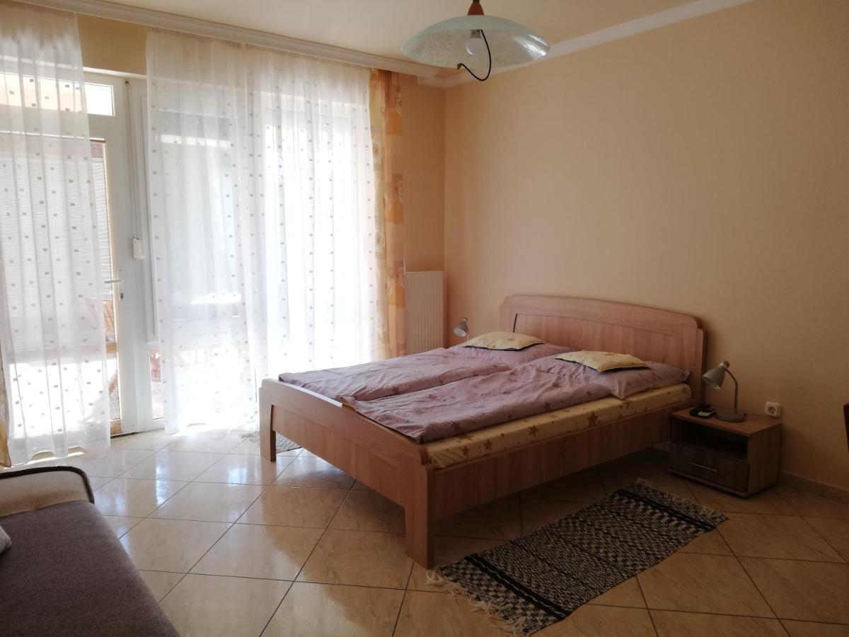 Imola Es Andrea Apartmanhaz Hajdúszoboszló Exterior foto